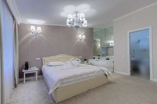 Отель Отель Well Sleep Алматы Полулюкс с гидромассажной ванной-1