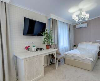 Отель Отель Well Sleep Алматы Трехместный номер «Комфорт»-1